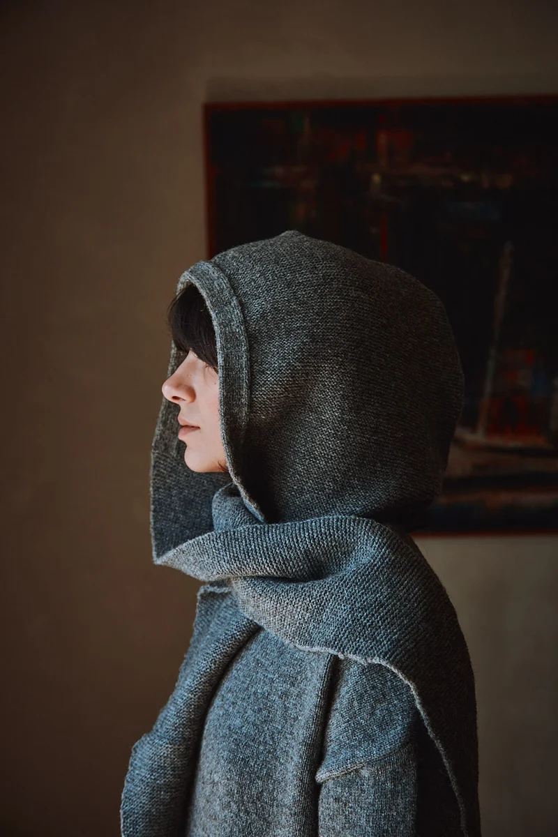 ROMANE 2-in-1 Scarf-Hat in Merino Wool - Ash Grey