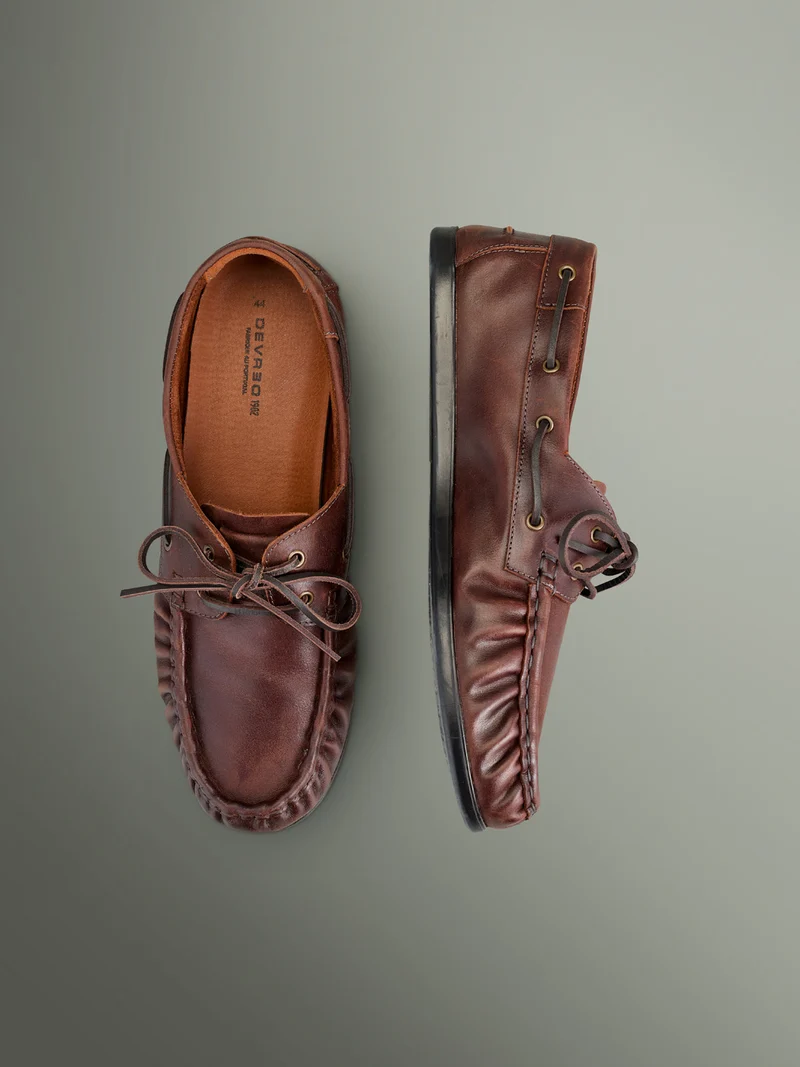 Chaussures bateau en cuir