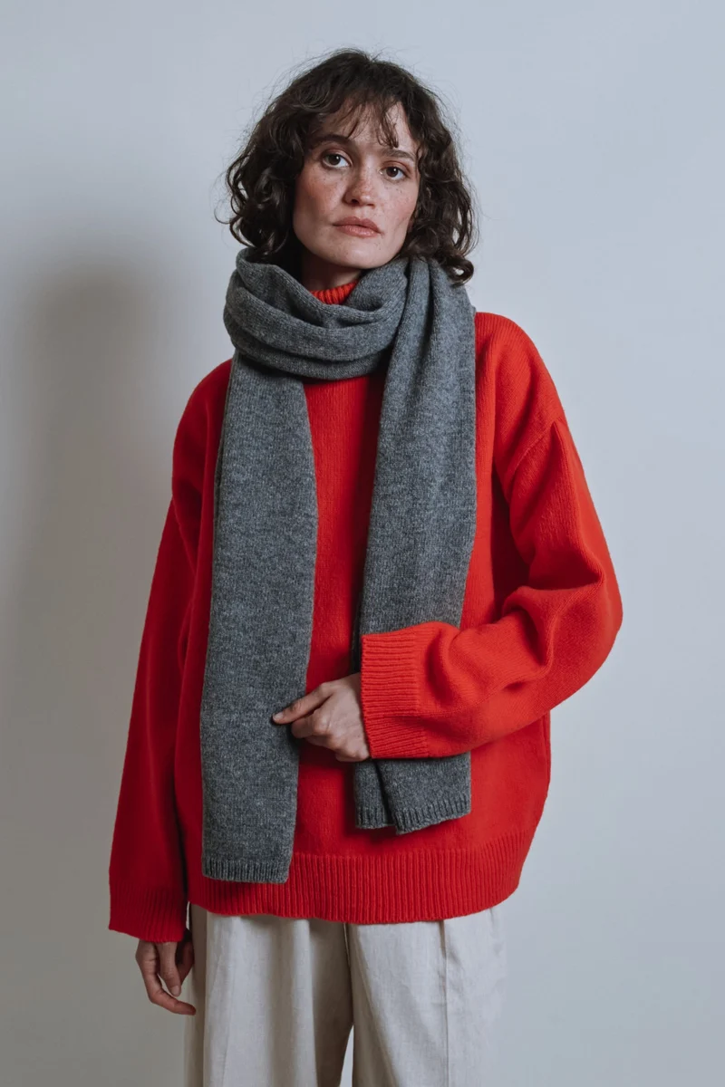 SOLANGE Long Scarf in Merino Wool - Ash Grey