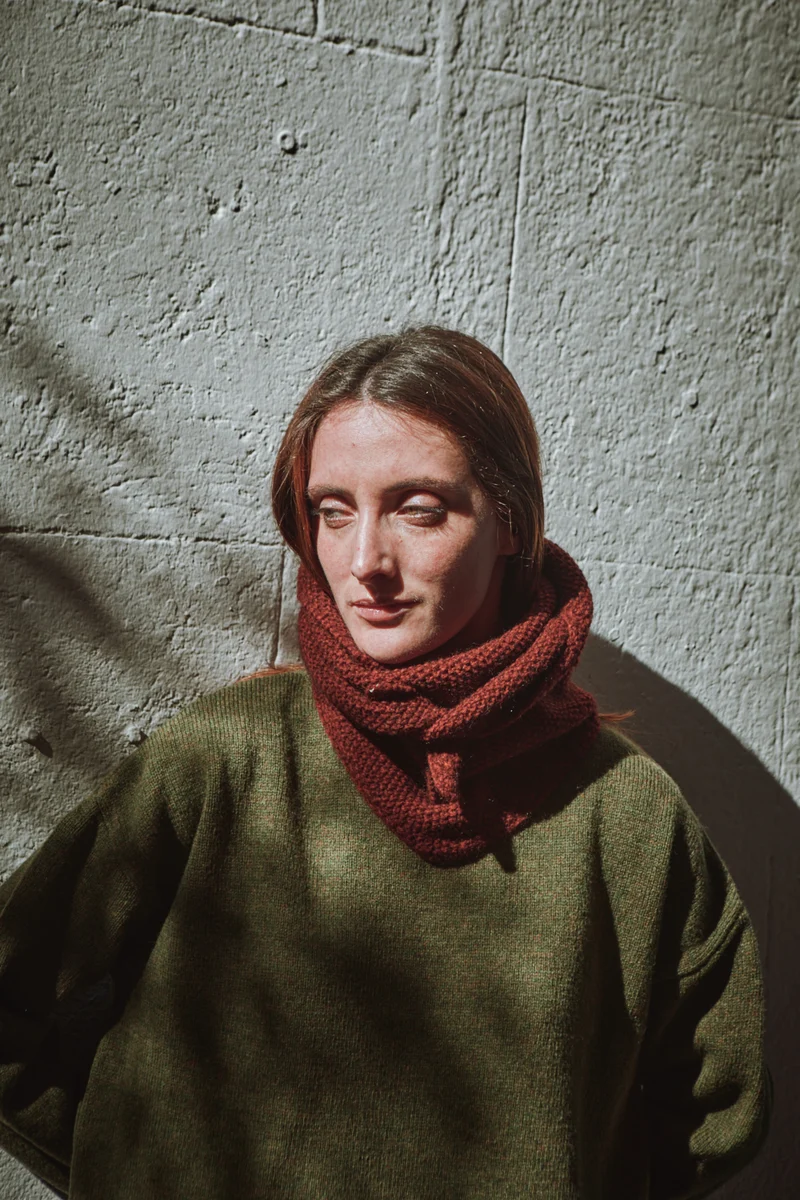 HORTENSE Bandana in Yak-Merino Wool - Rust Red
