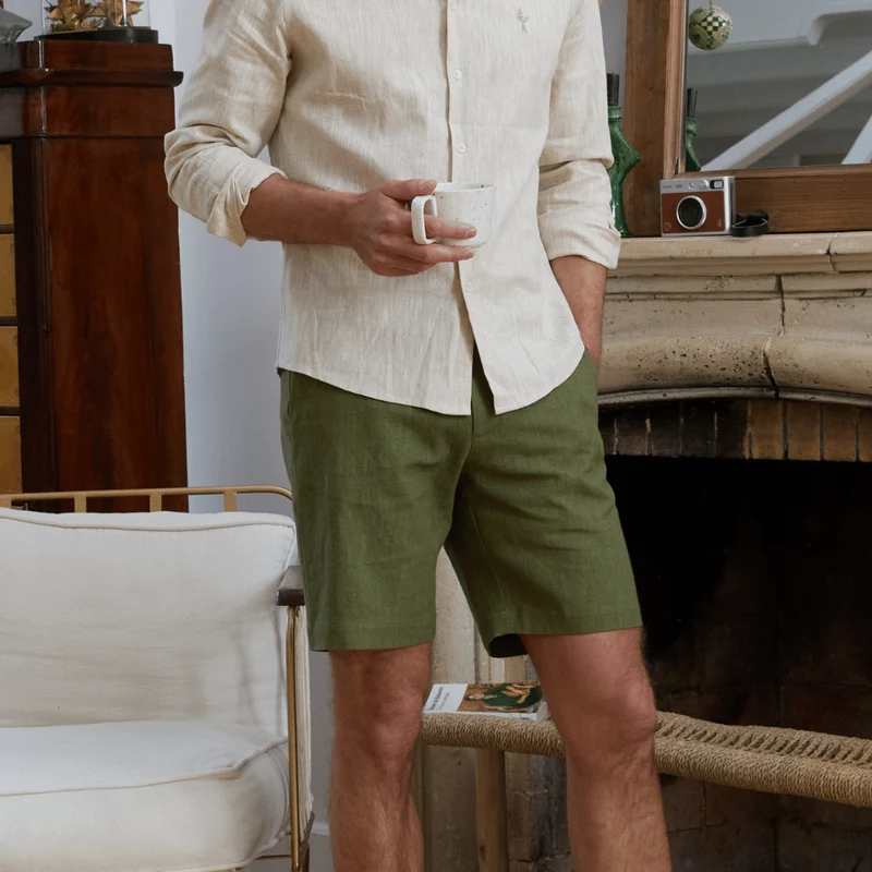 Short en lin homme kaki