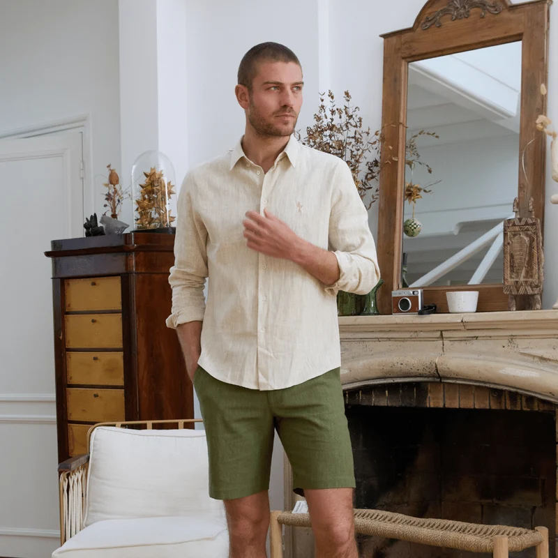 Short en lin homme kaki