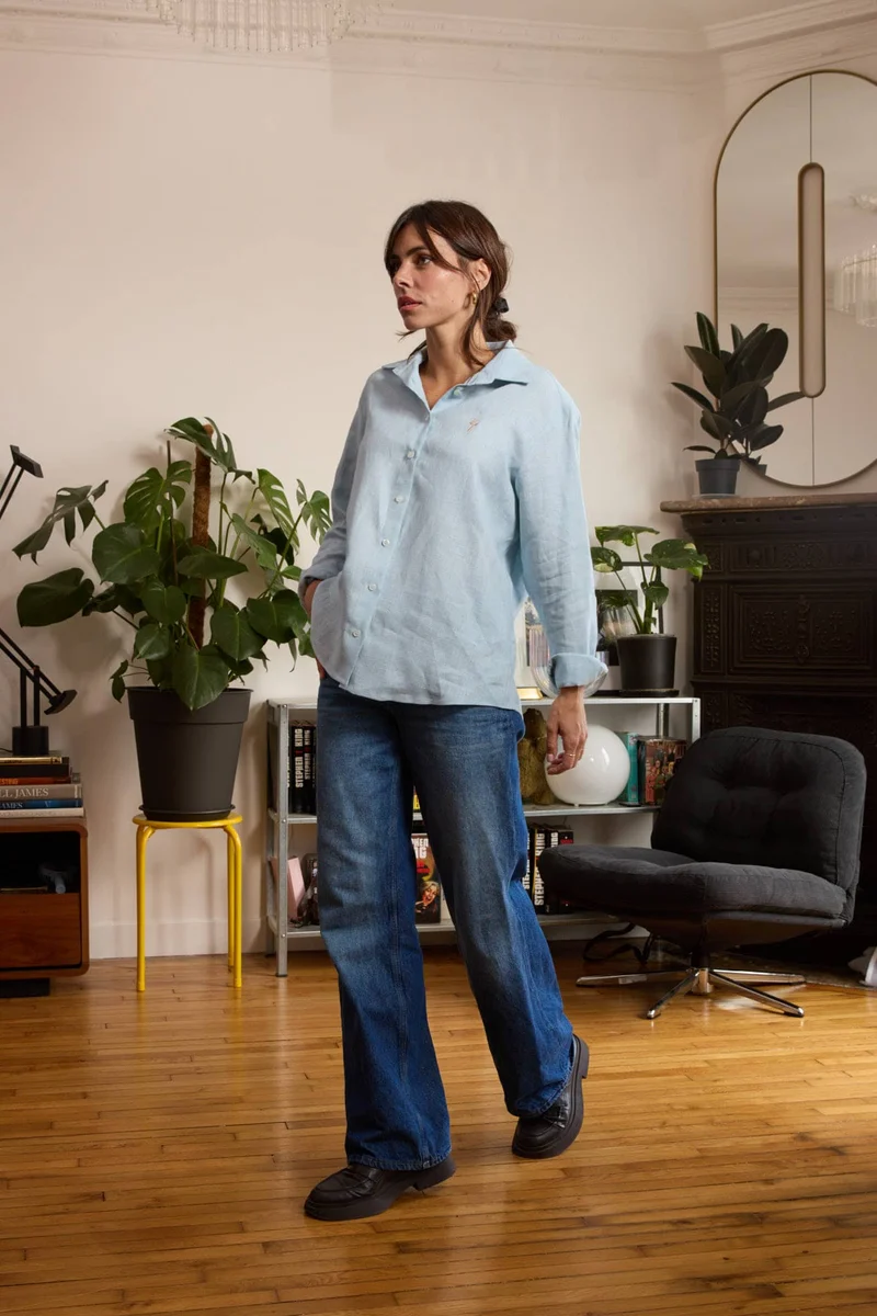 Chemise en lin bleu ciel femme