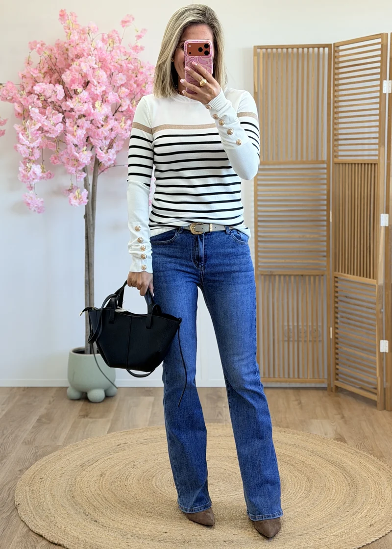 Pull marinière à boutons dorés