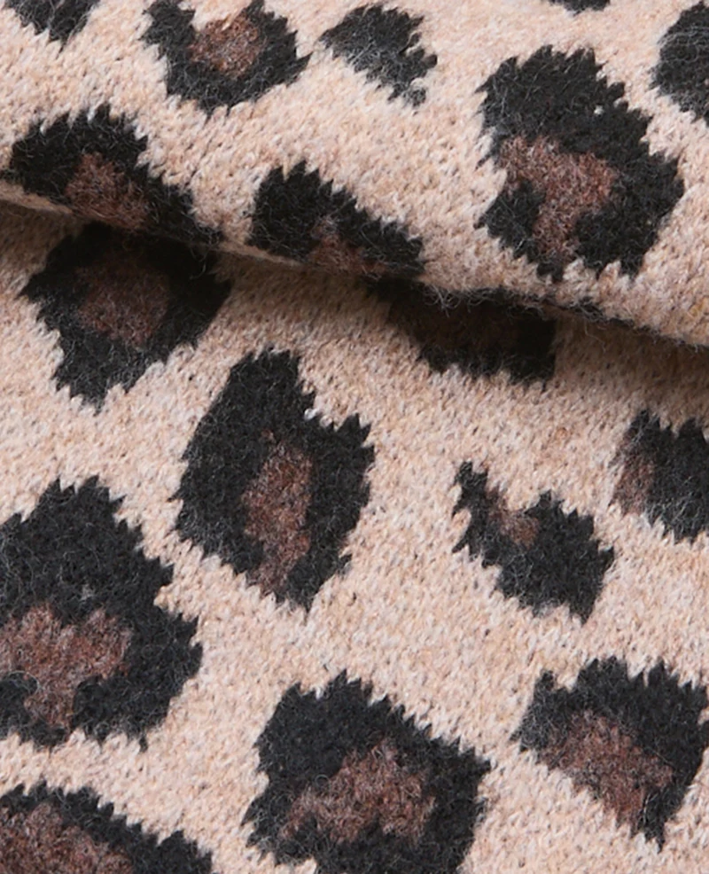 Echarpe triangle motif léopard