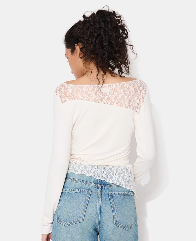 T-shirt asymétrique manches longues avec dentelle