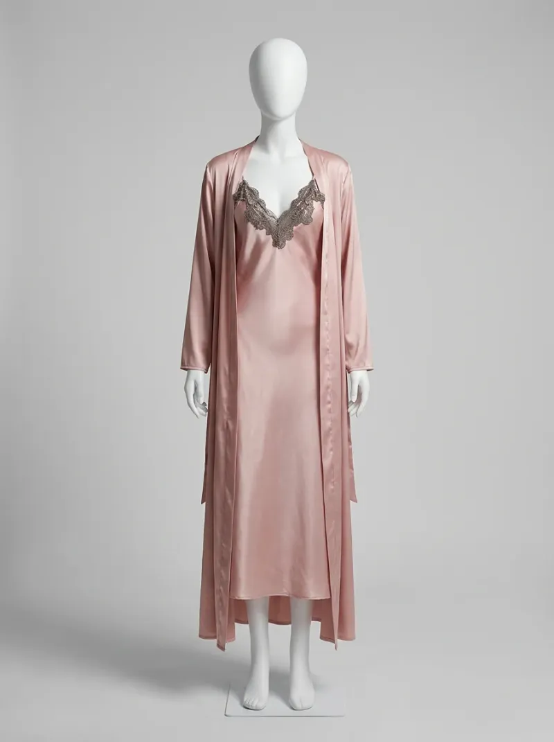 Chemise de nuit satin avec peignoir long femme chic