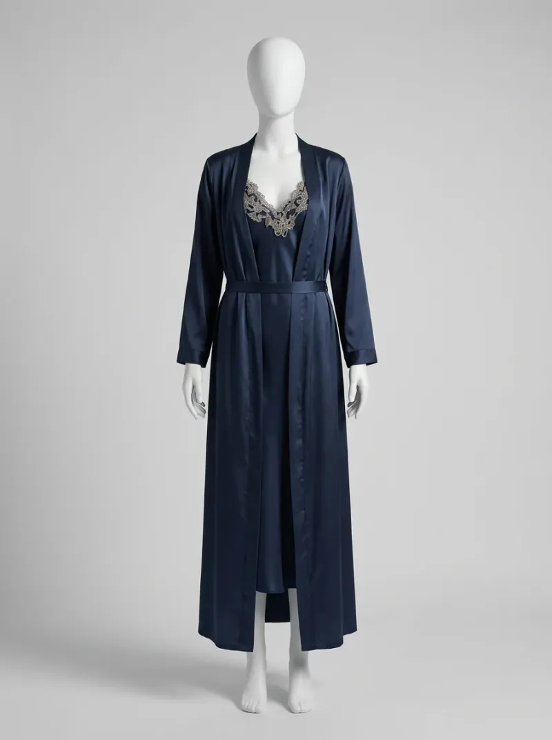 Chemise de nuit satin avec peignoir long femme chic