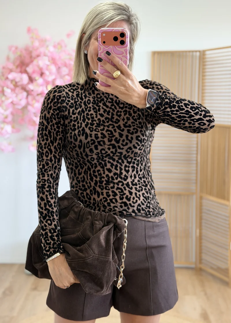Short habillé taille haute