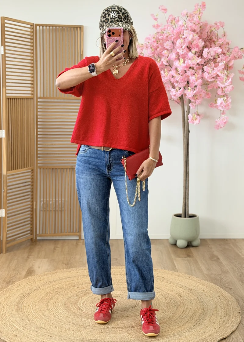 Pull asymétrique à fentes sur les côtés