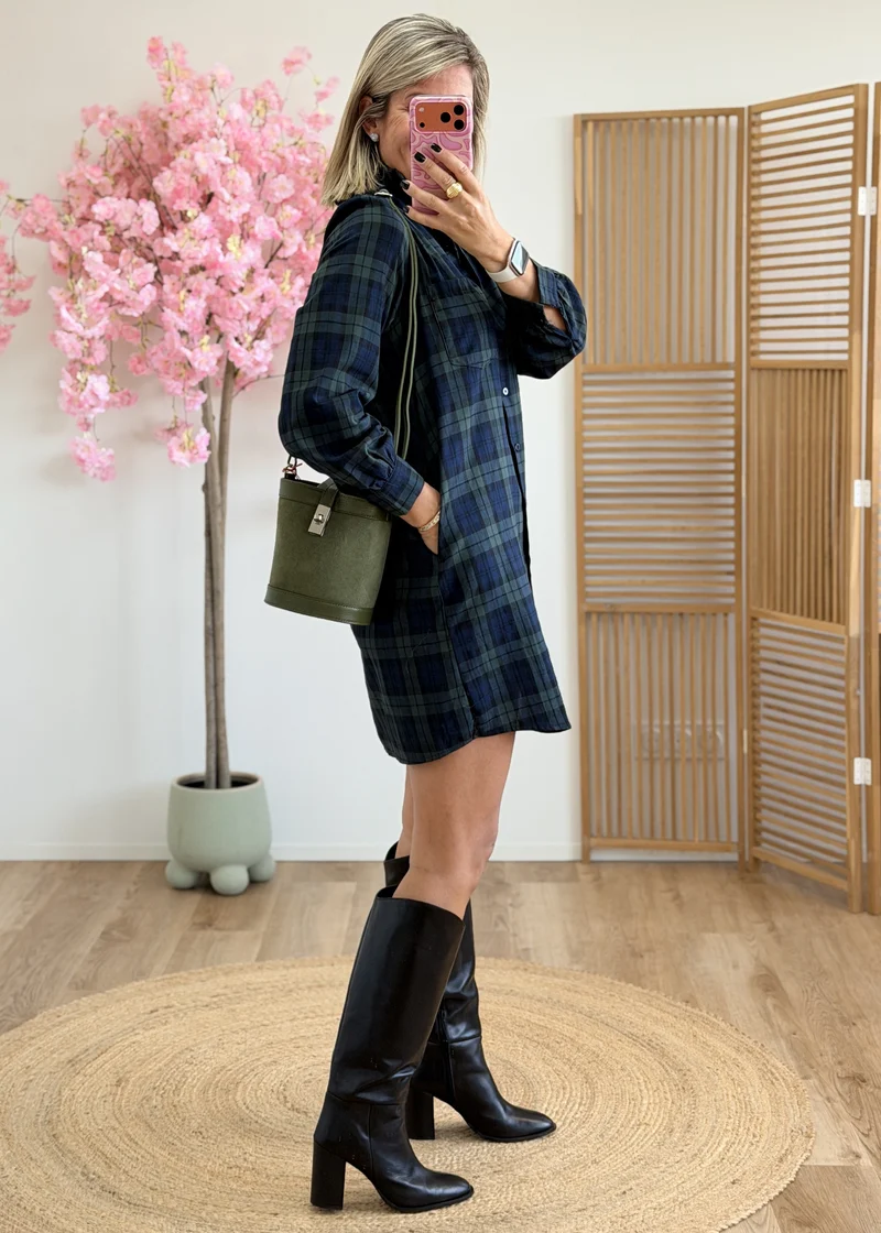 Robe chemise à carreaux écossais avec poches