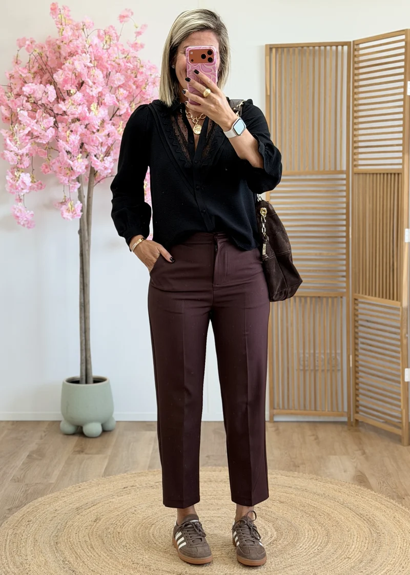Chemise plumetis avec broderie