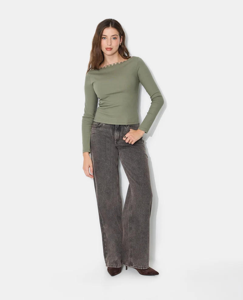 T-shirt manches longues col bateau avec boutons