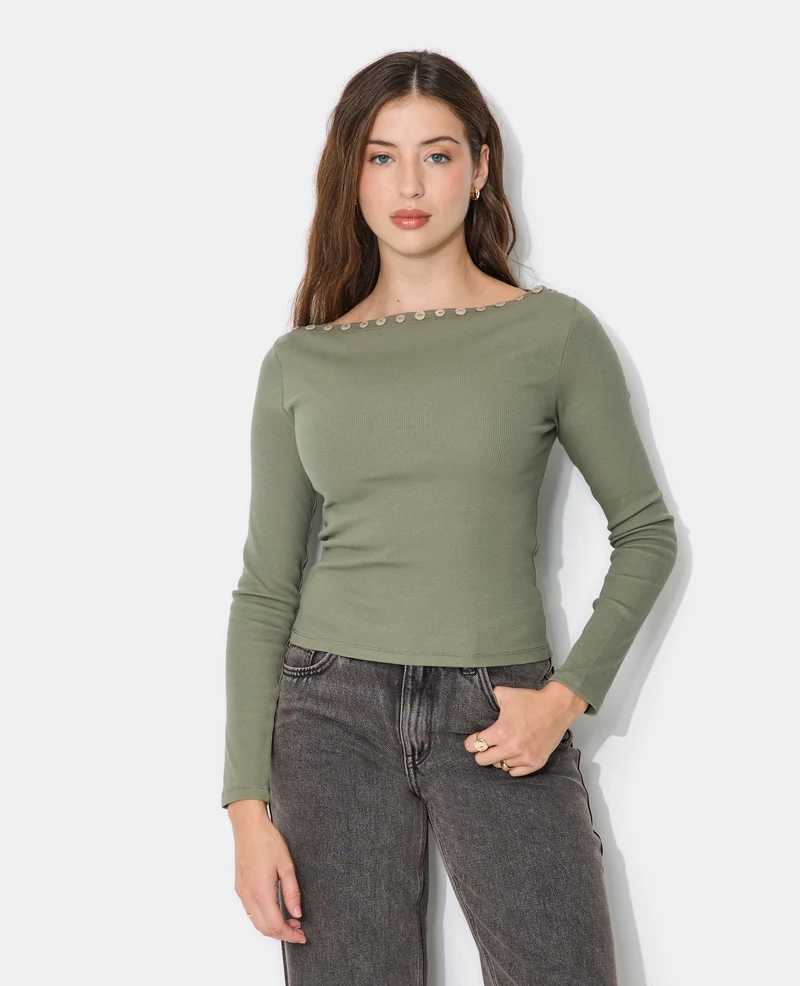 T-shirt manches longues col bateau avec boutons