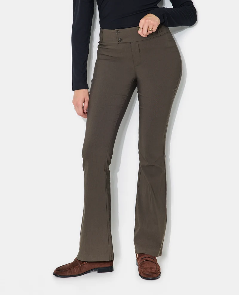 Pantalon flare taille basse en tissu stretch