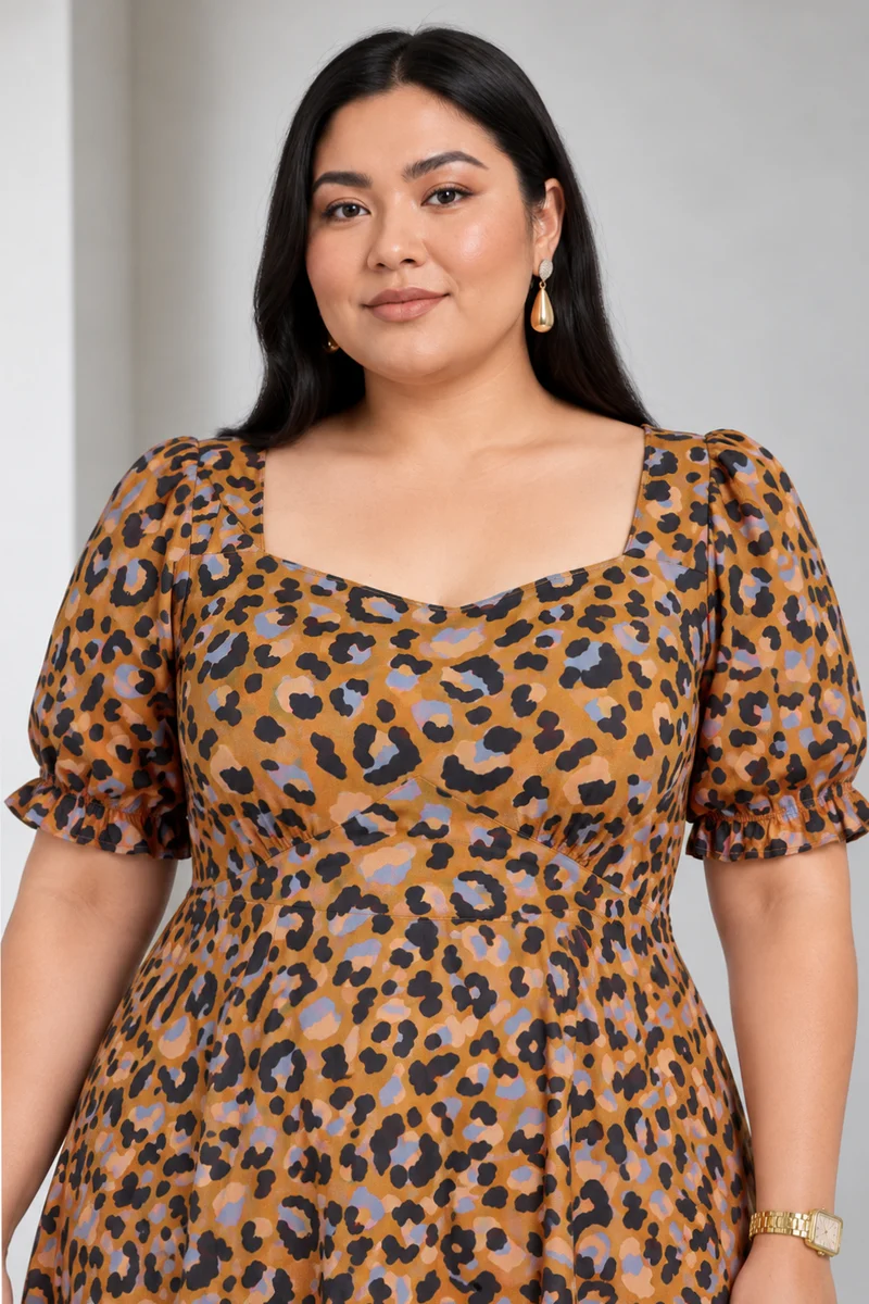 Zinia|Viscose Sweetheart Mini Dress