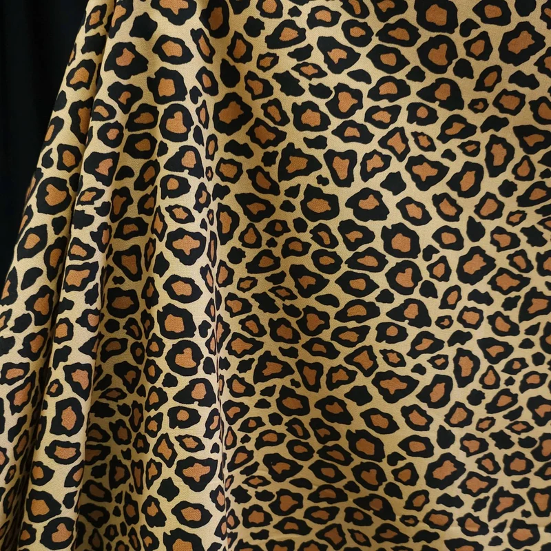 100% Coton | Metro Living | Earth | Robert Kaufman | 112 cm | FIN DE ROULEAU
