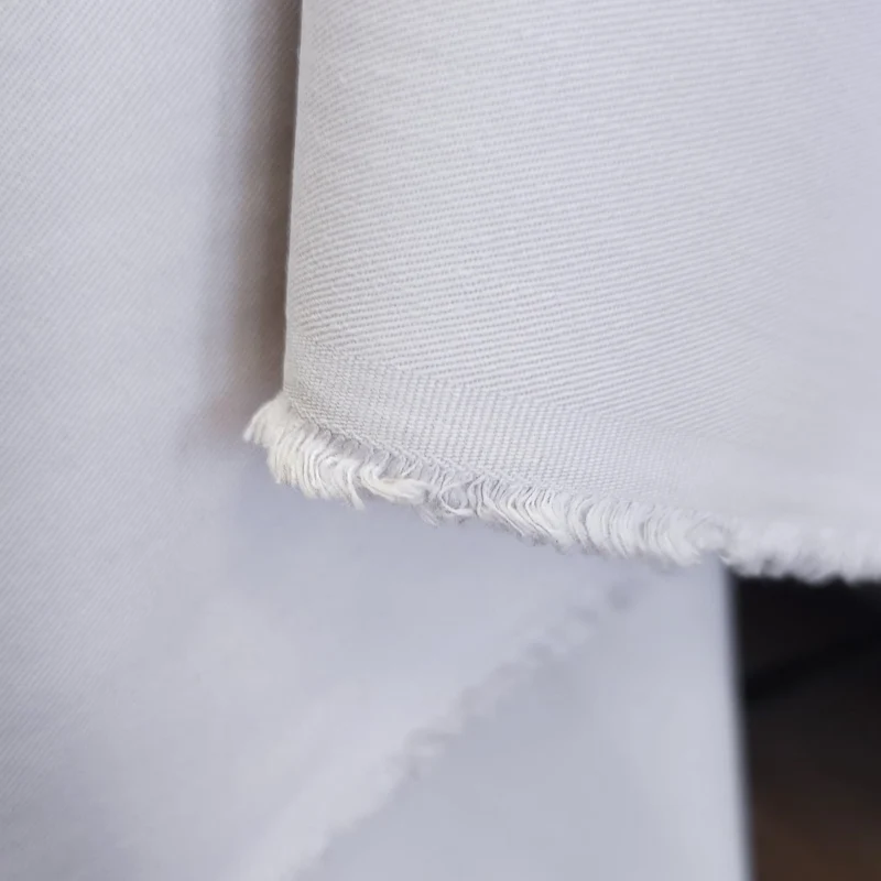 Gabardine de Coton | Beige Pâle | 109 cm | Fin de rouleau