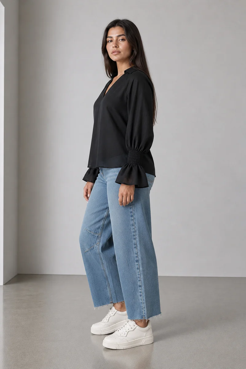 Zarel|V Neck Ruffle Hem Cropped Blouse In Black