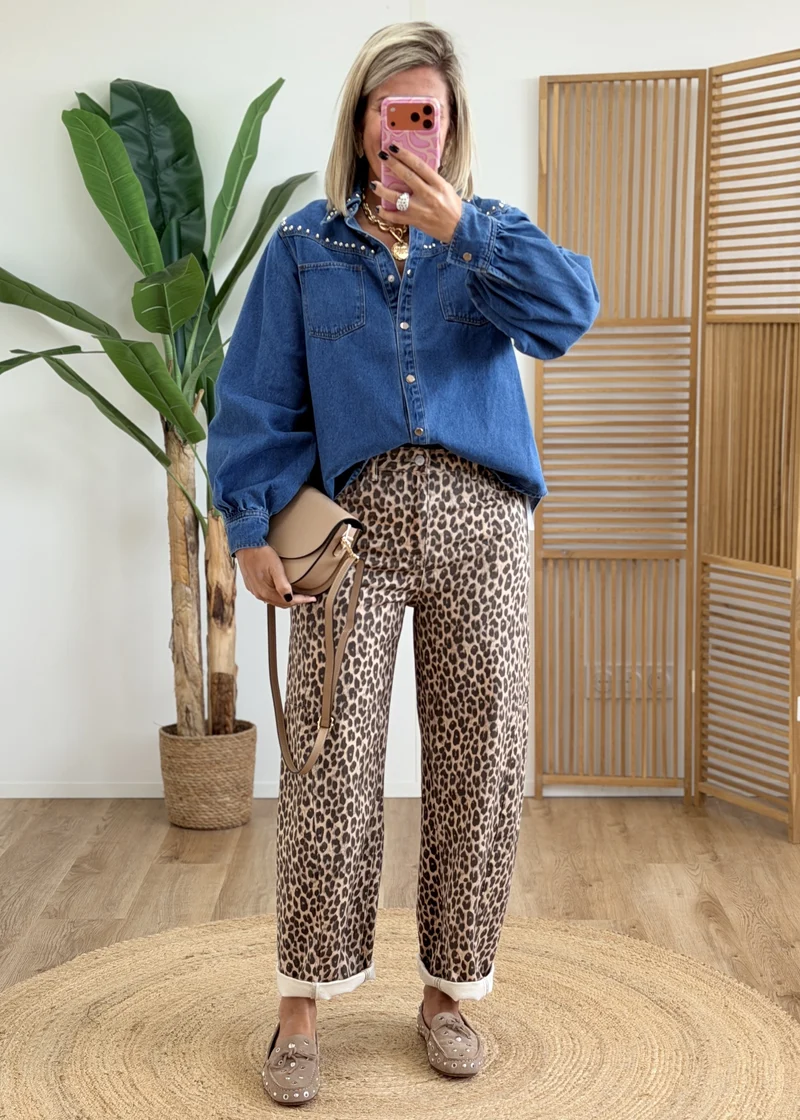 Chemise en jean cloutée