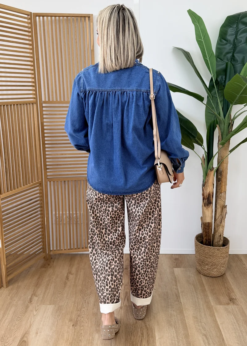 Chemise en jean cloutée