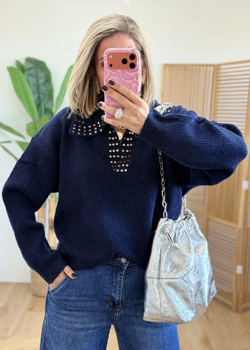 Pull très doux à col clouté
