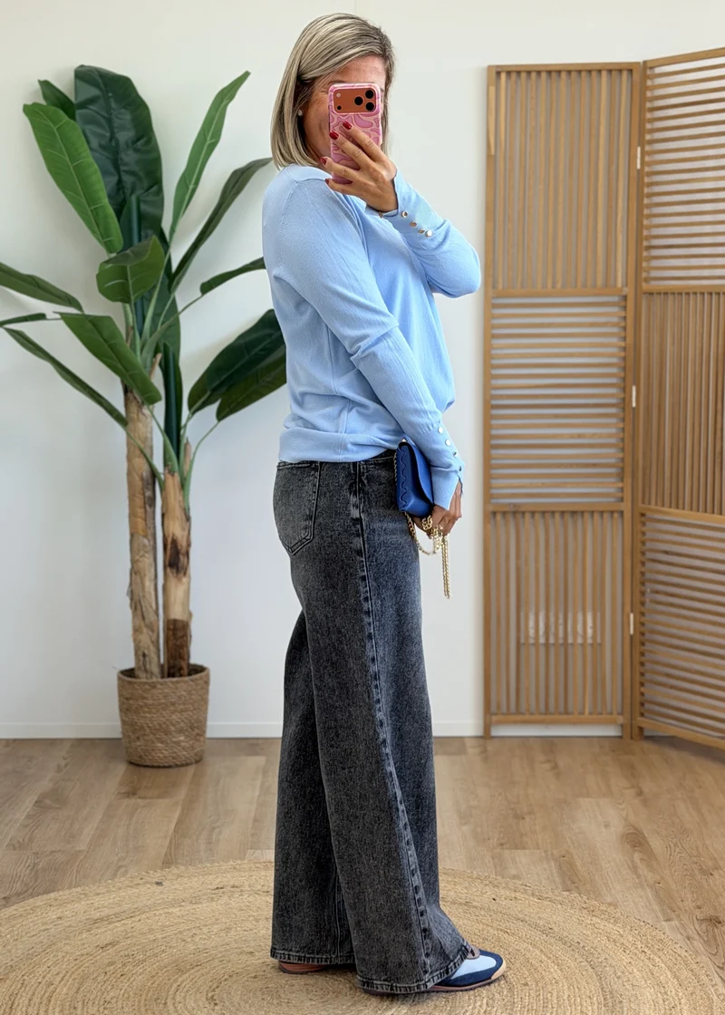 Pull col rond boutons dorés