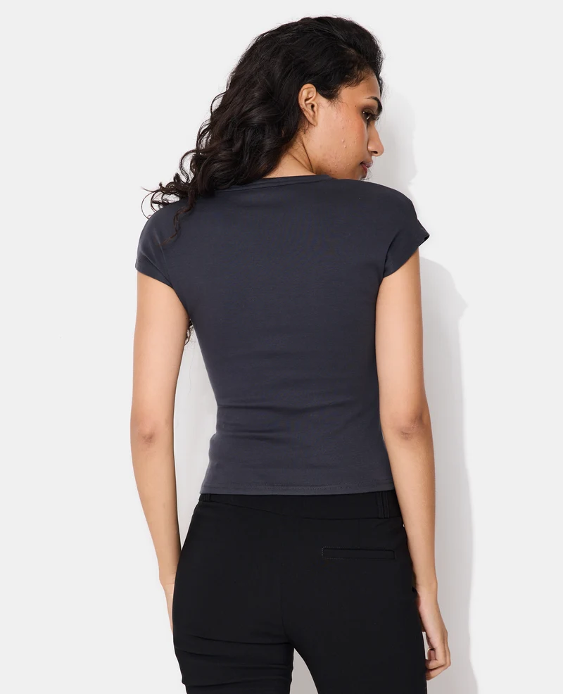 T-shirt ajusté avec message en strass