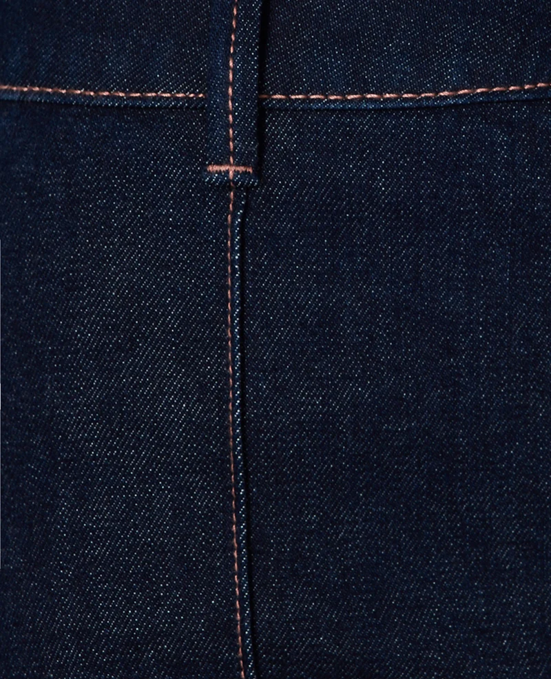 Jean droit taille haute avec jeux de couture