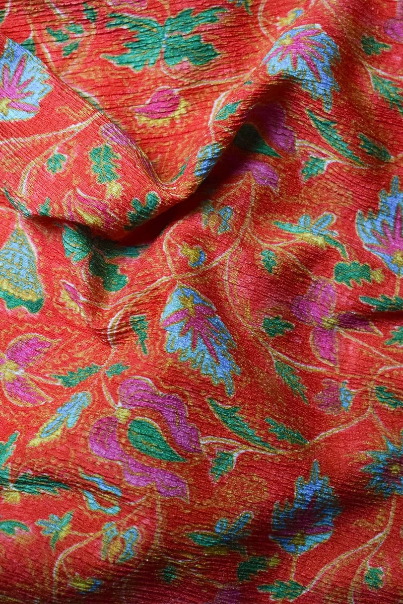 Robe Amaya Java