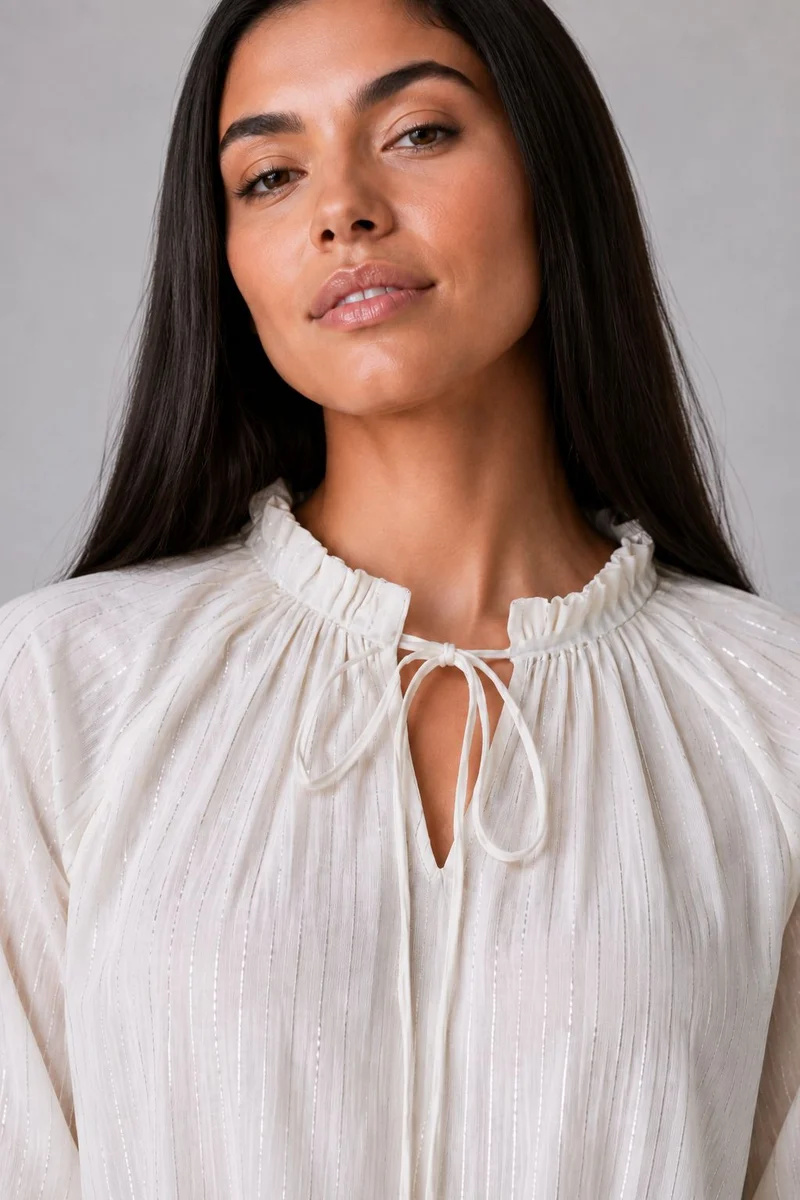 Vainya|Cotton Ruffle Collar Crop Top
