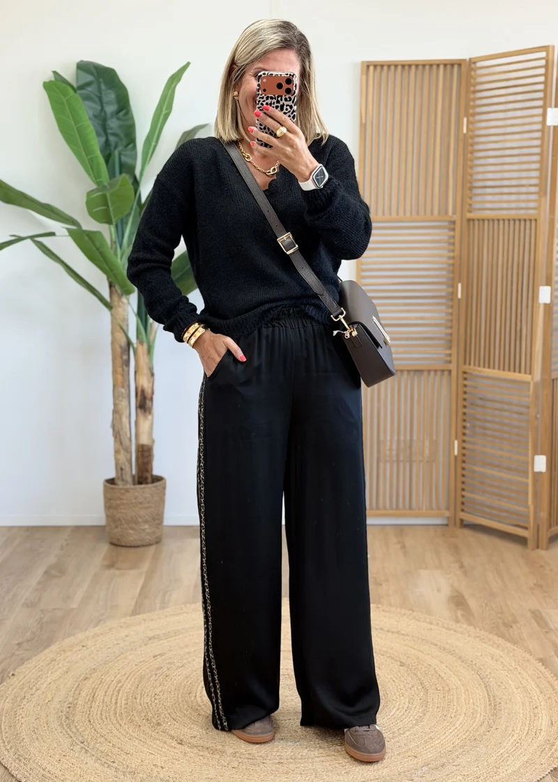 Pull Doux Col Broderie Anglaise