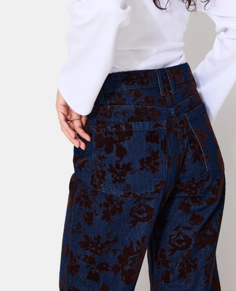 Jean straight taille haute avec fleurs velours