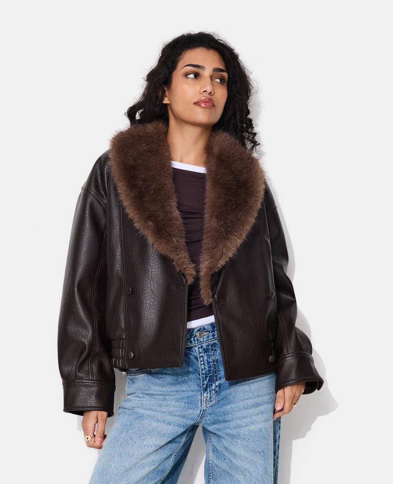 Blouson en simili grand col fausse fourrure