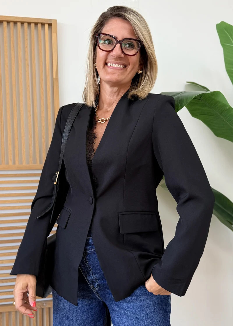 Blazer à épaulettes - Broderie le long de l'ouverture