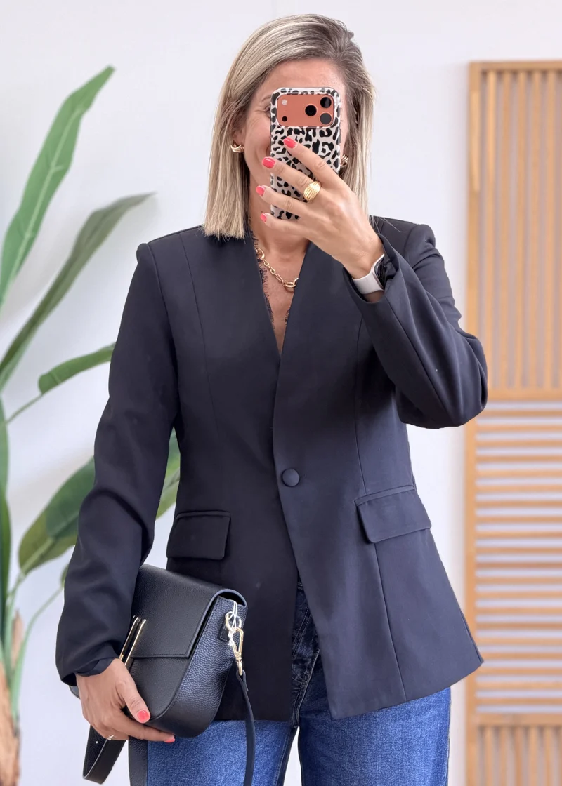 Blazer à épaulettes - Broderie le long de l'ouverture