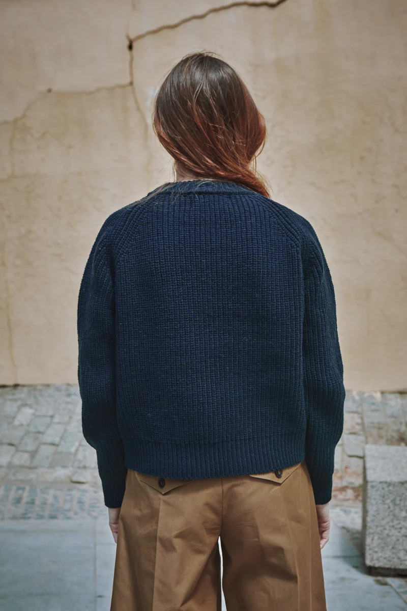 AGNÈS Raglan Sweater in Merino Wool - Navy