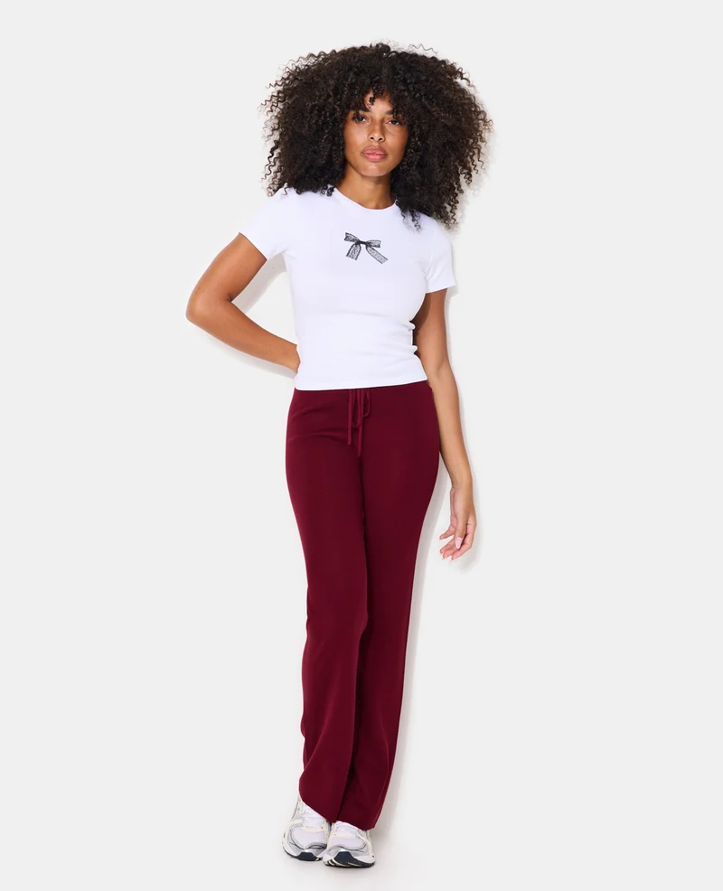 T-shirt ajusté avec print nœud dentelle