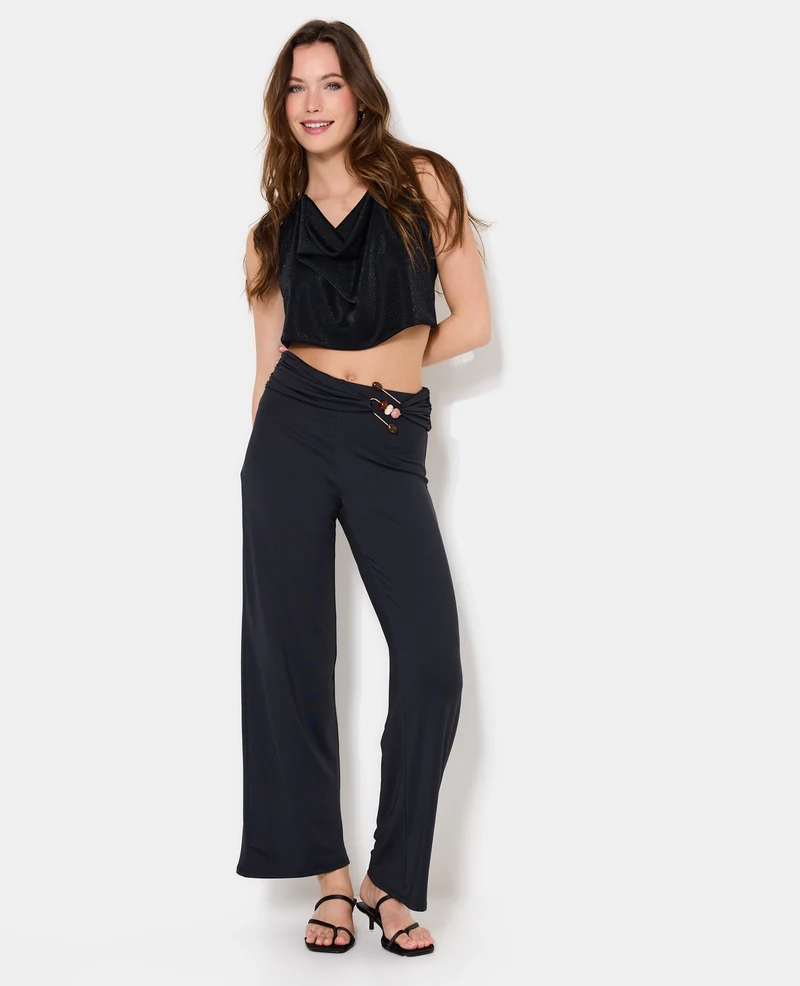 Pantalon droit en maille avec détail bijou et pierres