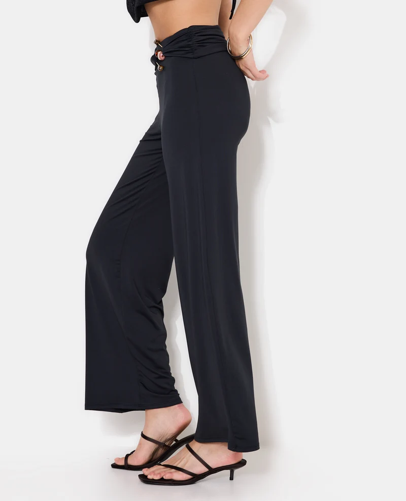 Pantalon droit en maille avec détail bijou et pierres