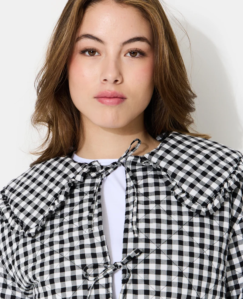 Veste matelassée motif vichy avec grand col