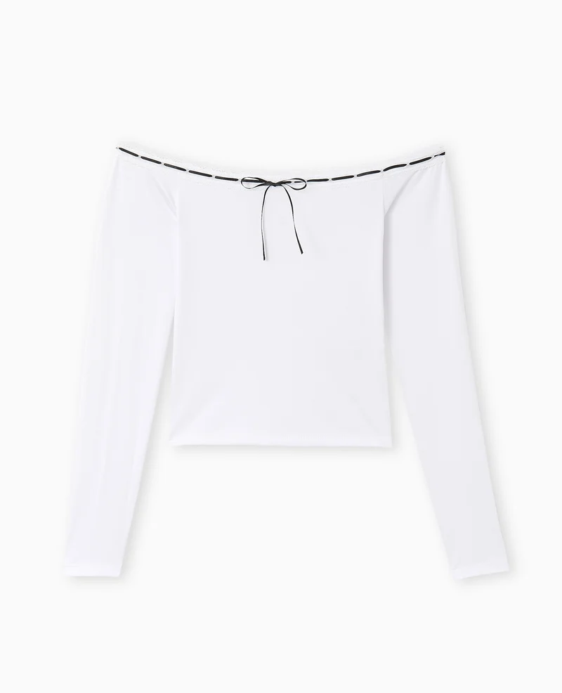 Top encolure Bardot avec noeud contrasté