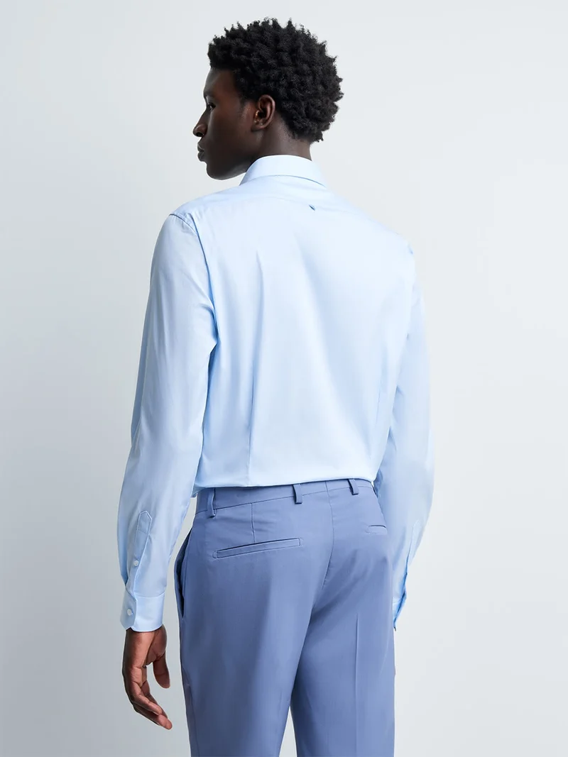 Chemise extra-slim en popeline unie