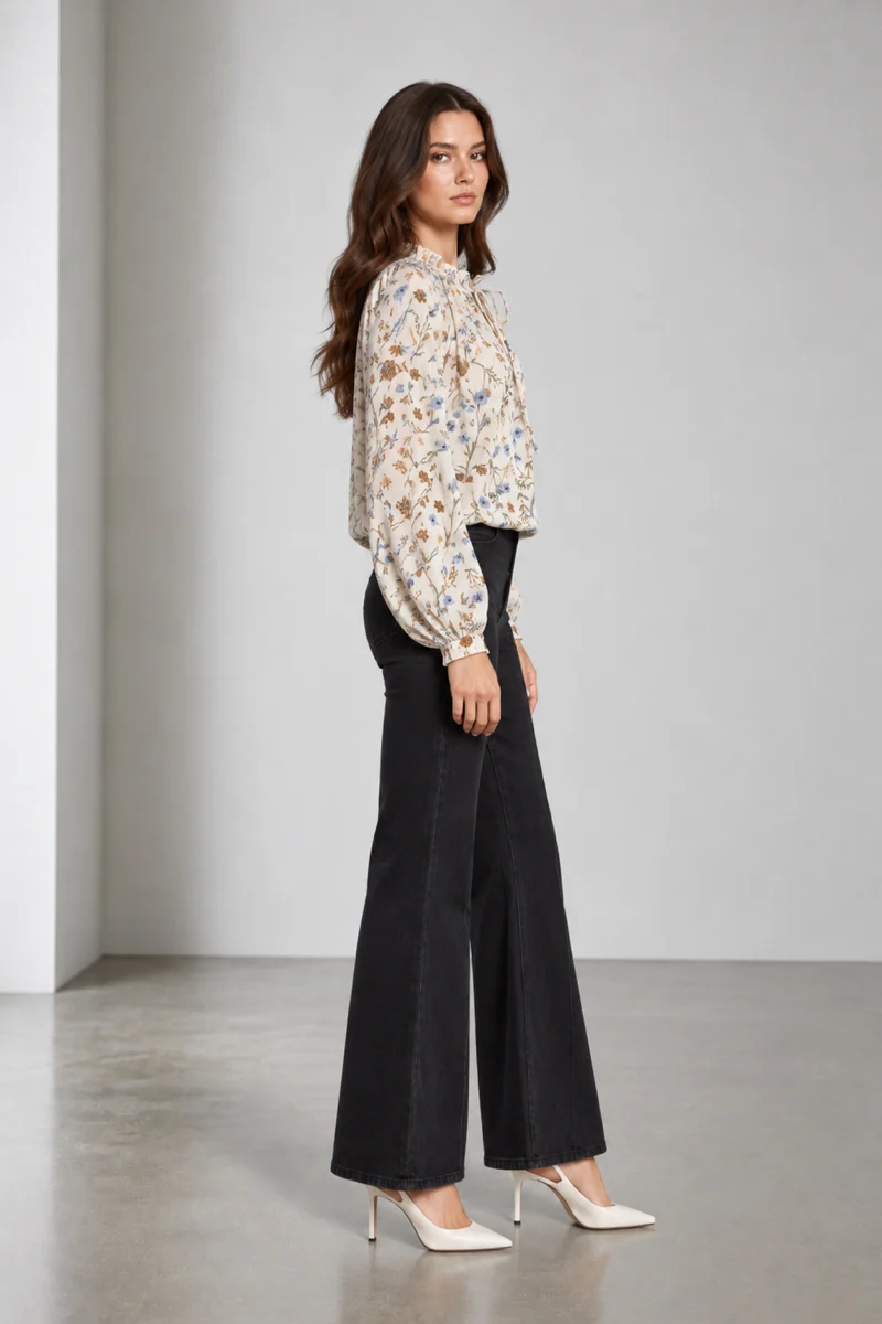 Ariya|Viscose Ruffle Collar Crop Top