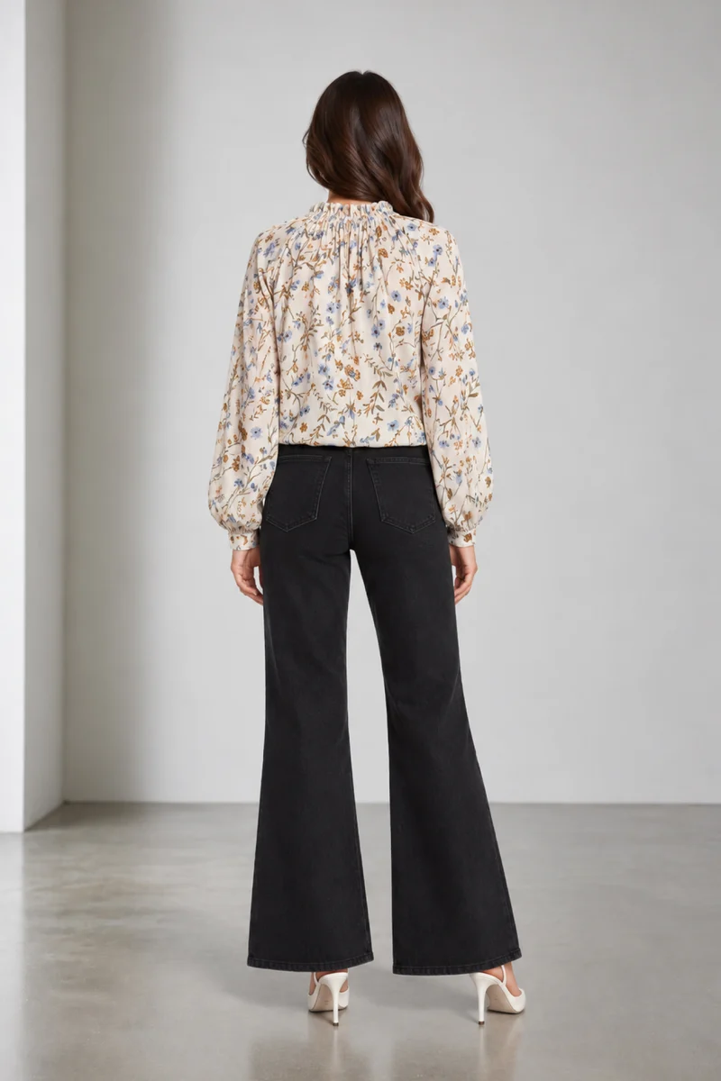 Ariya|Viscose Ruffle Collar Crop Top