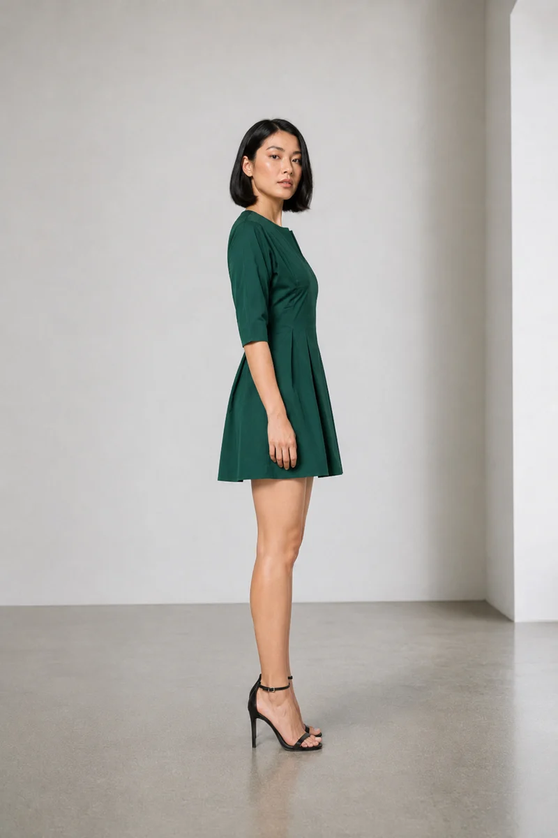 Elari|Cotton Split Crew Neck Pleated Mini Dress