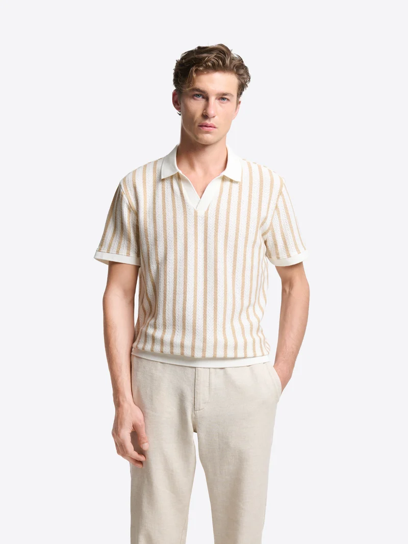 Polo col ouvert en maille rayée