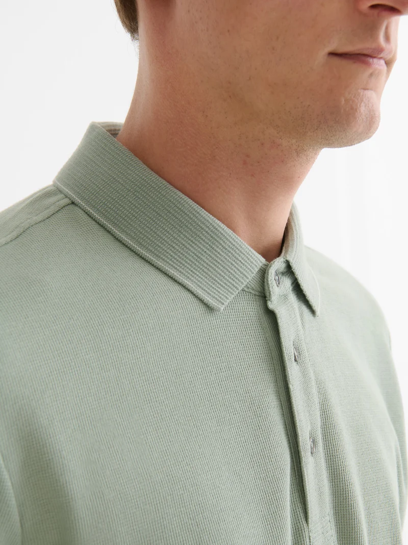 Polo boutonné gauffré
