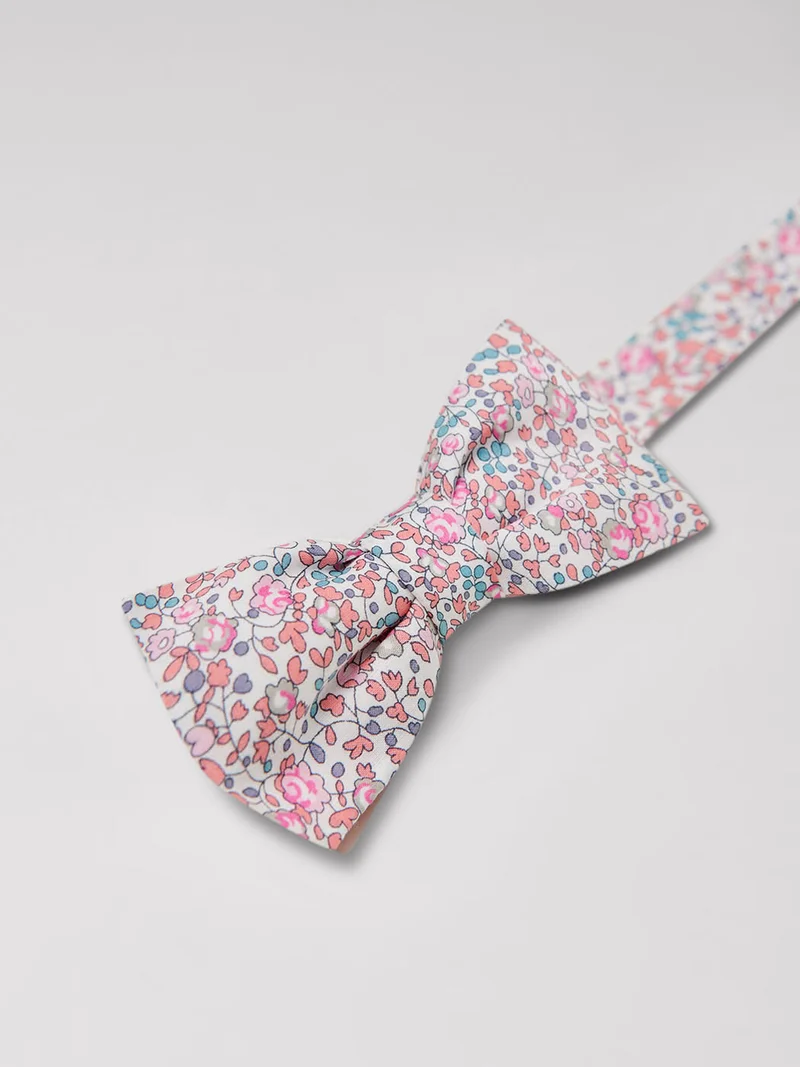 Noeud papillon en coton fleuri