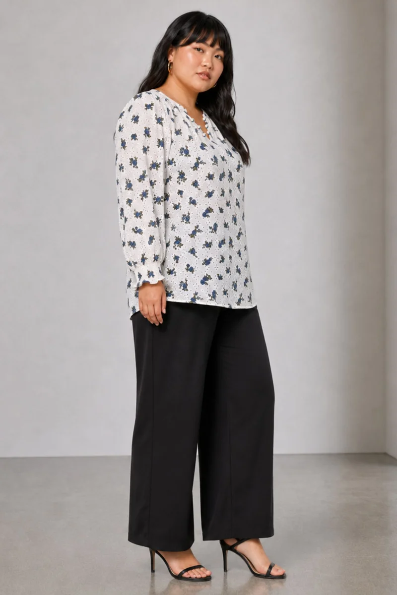 Cirea|Floral Schiffli Embroidered Top